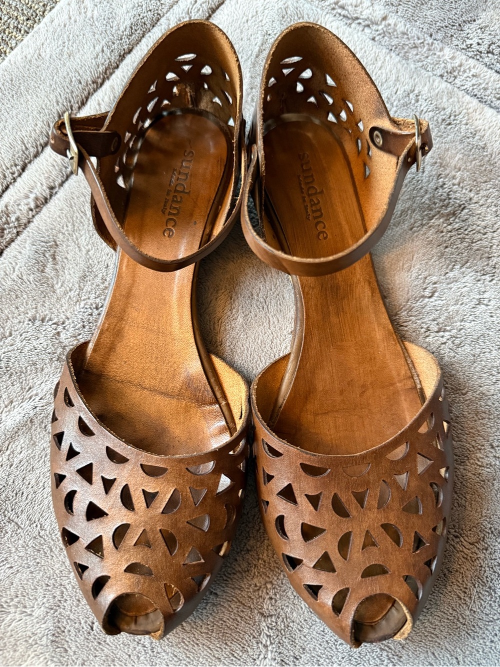 Sundance Brown Laser-Cut Peep-Toe flat Ankle Strap Sandals. 40 made in Italy. - Picture 1 of 16
